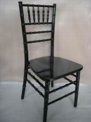 Resin Chiavari Chair In Clear