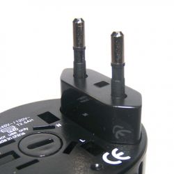 Universal Travel Adapter With Usb   Dl-ca888