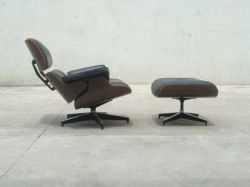 Charles Eames Lounge Chair