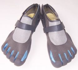 Five Fingers Racing Shoe