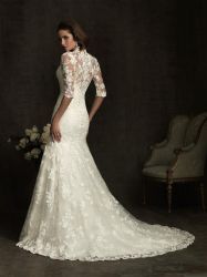 Elegant Beaded Long Tail Ivroy V-neck Weddingdress