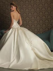 Wedding Dress, Bridesmaid Dress - China 